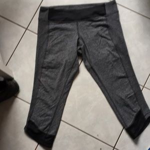 Lululemon size 10